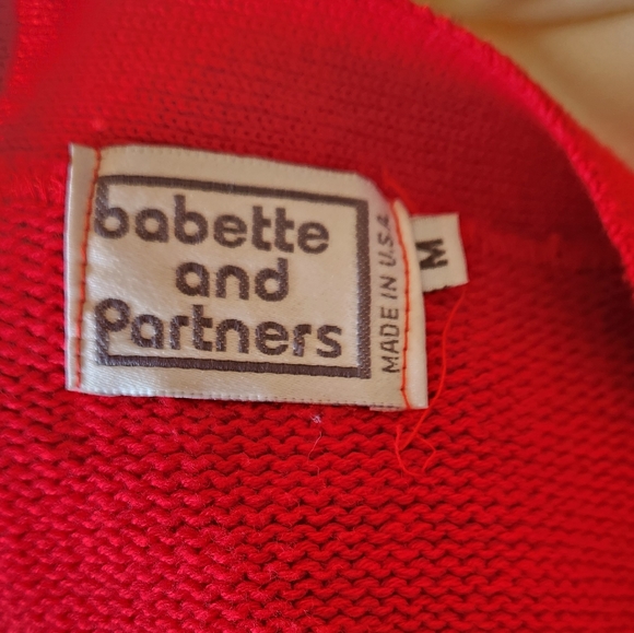 Babette & Partners Women's Red Cardigan - Picture 4 of 4